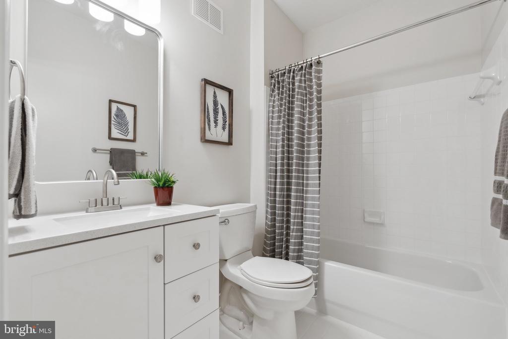301 HIGH GABLES DRIVE Unit: 305