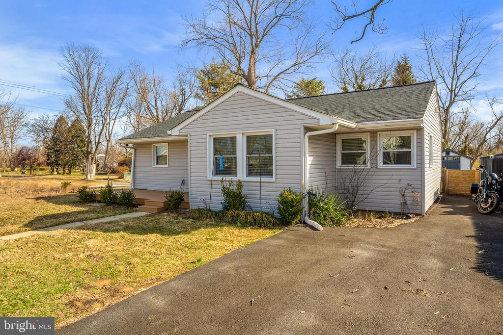 2000 GAINSBORO ROAD