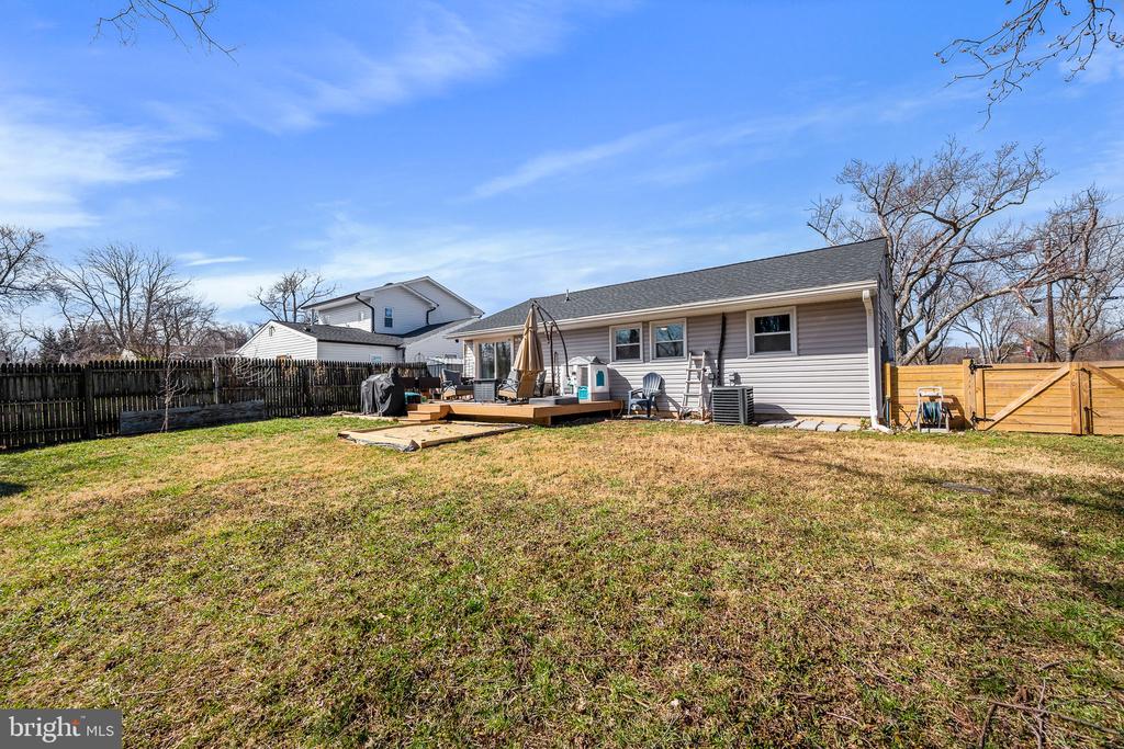 2000 GAINSBORO ROAD