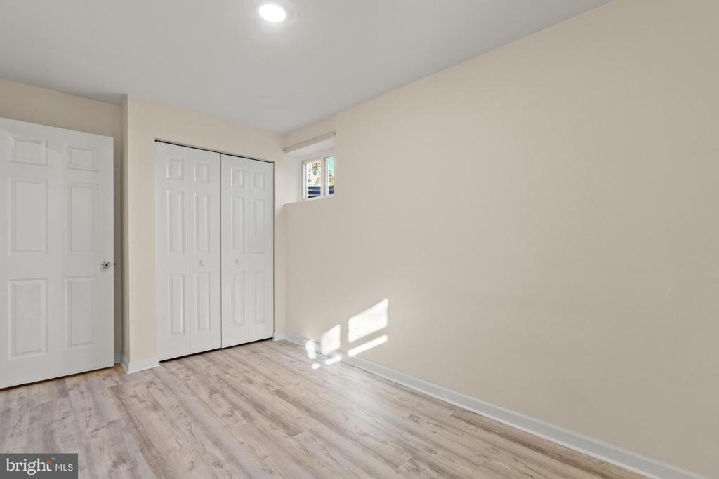 2430 LYTTONSVILLE ROAD