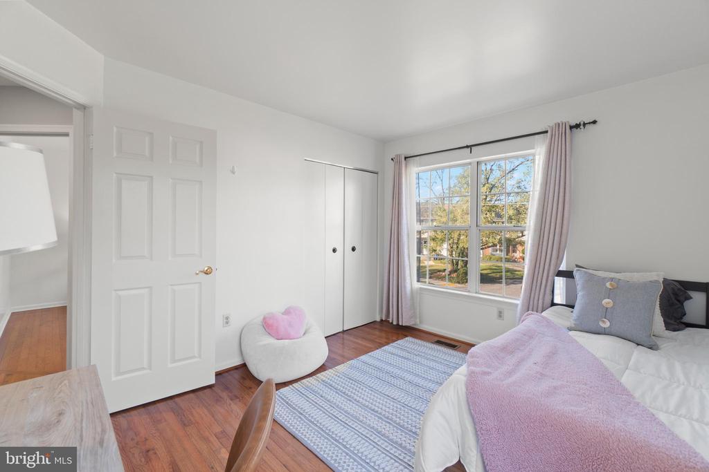2430 LYTTONSVILLE ROAD