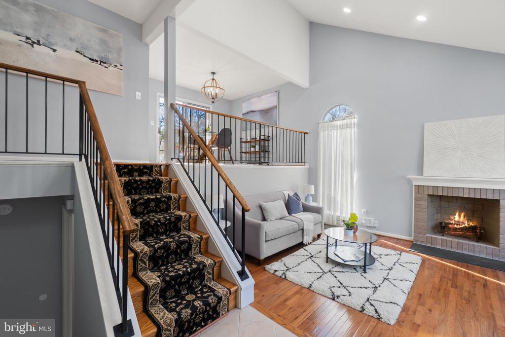 2430 LYTTONSVILLE ROAD