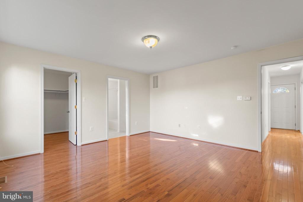 2430 LYTTONSVILLE ROAD