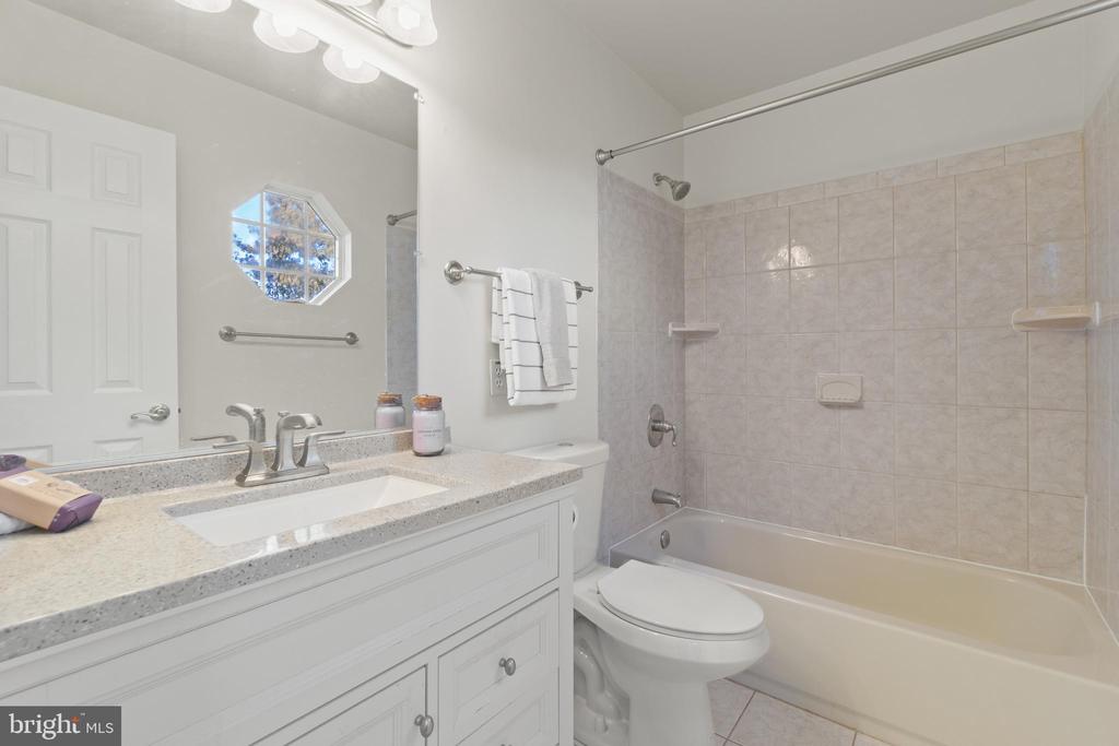 2430 LYTTONSVILLE ROAD