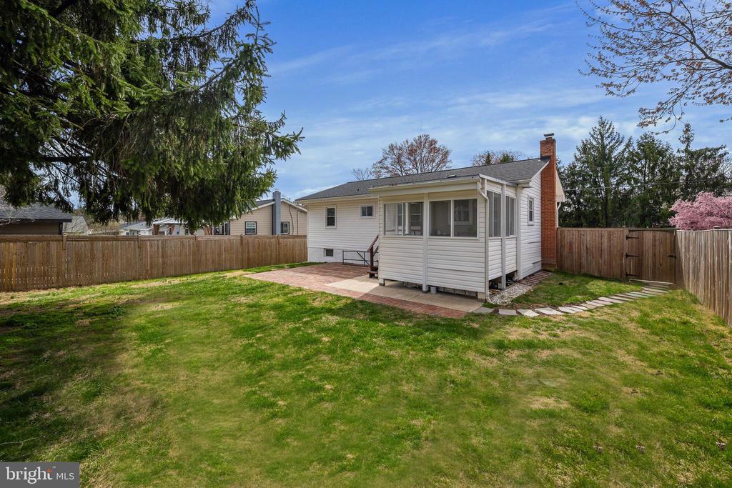 4709 GLASGOW DRIVE