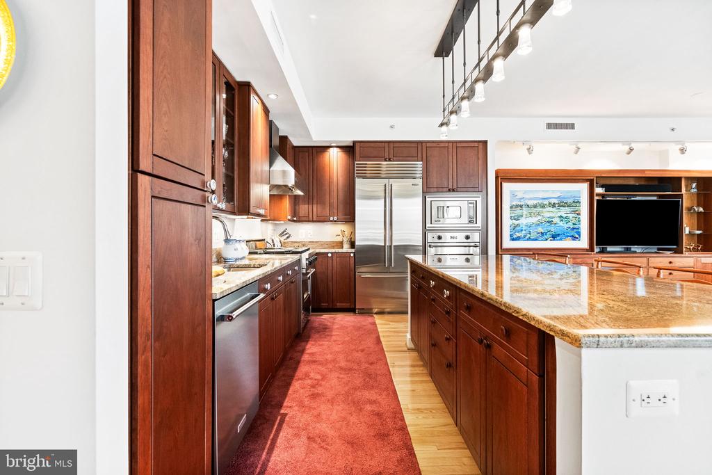 7710 WOODMONT AVENUE Unit: 613