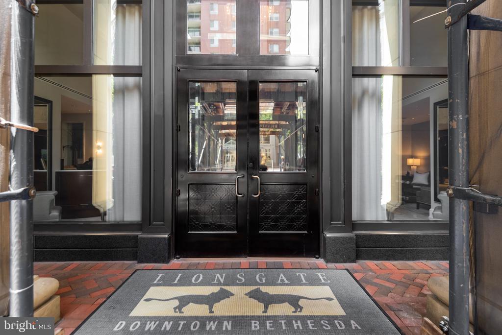 7710 WOODMONT AVENUE Unit: 613