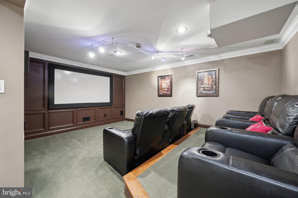 9737 BEMAN WOODS WAY