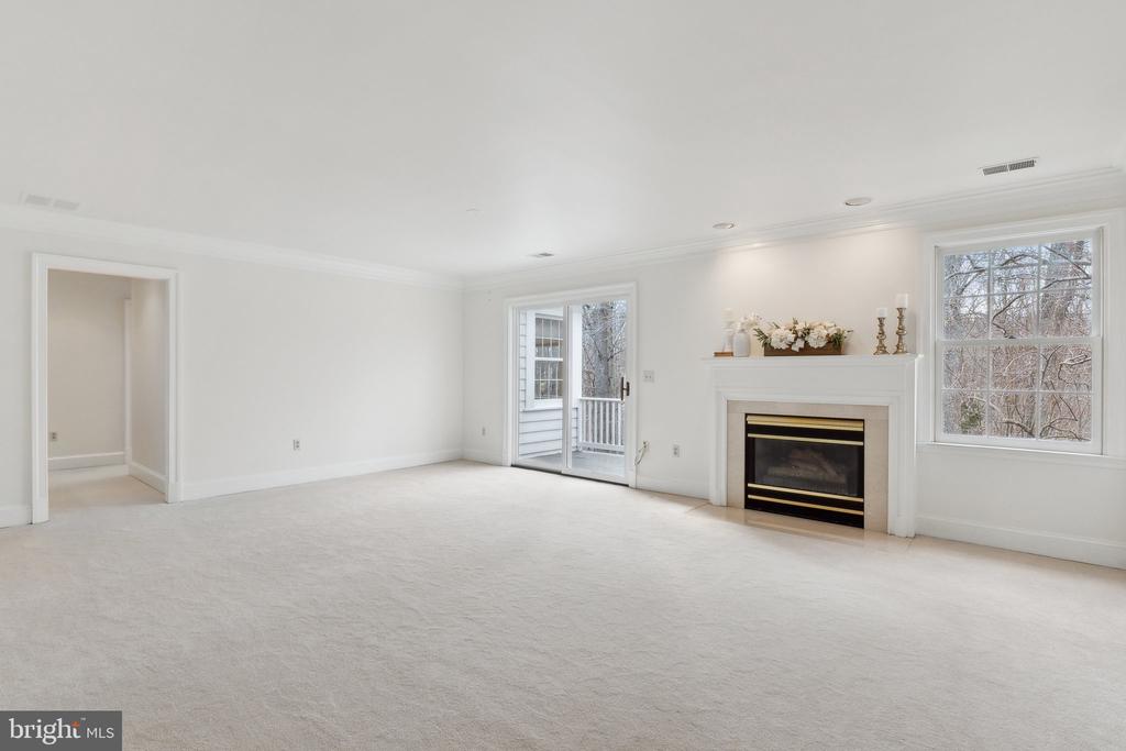 14910 SPRING MEADOWS DRIVE