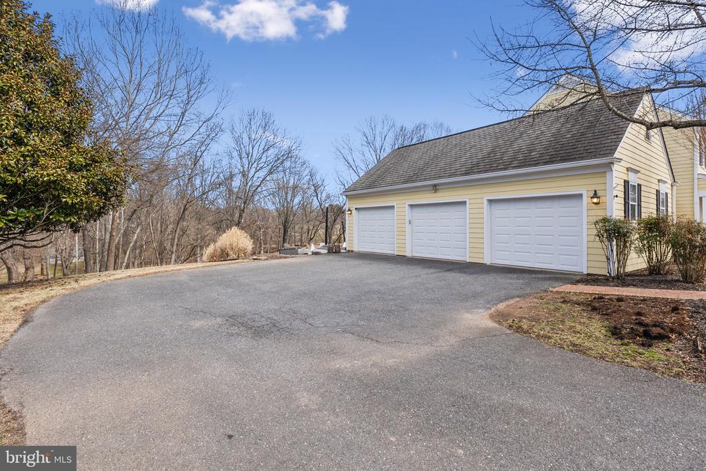 13521 HADDONFIELD LANE