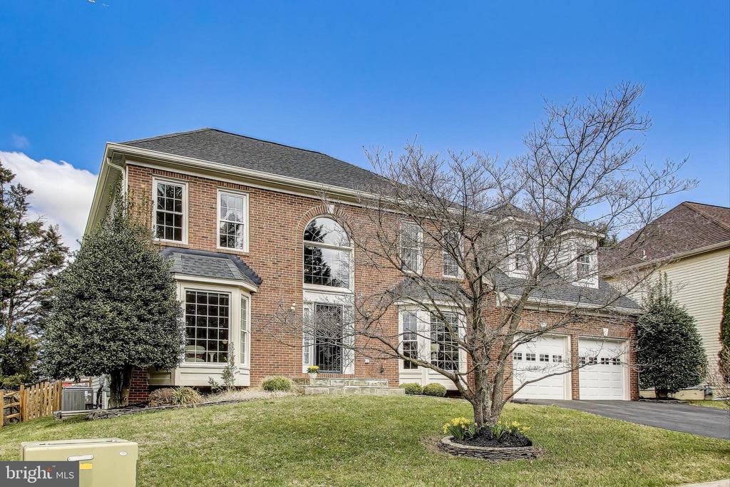 5 ARGOSY COURT
