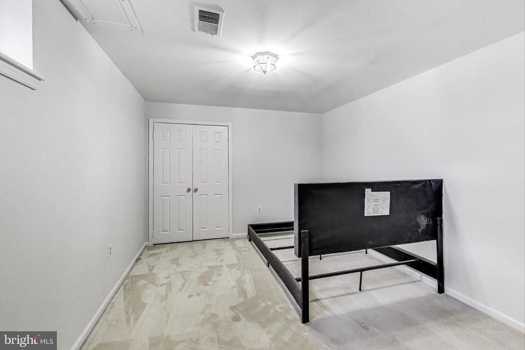 5 ARGOSY COURT