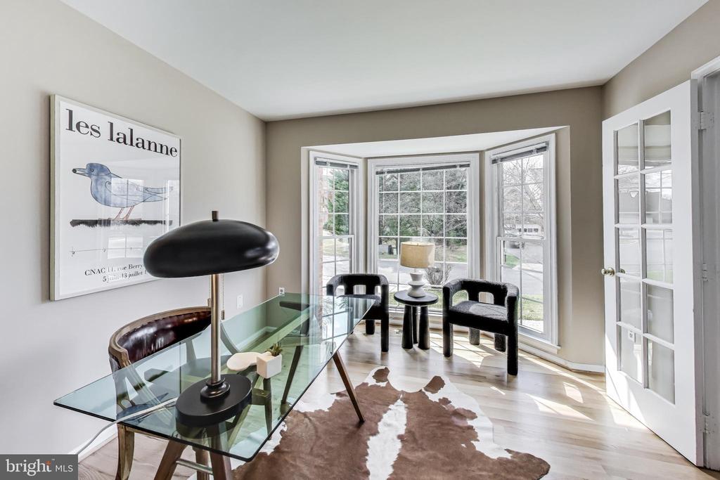 5 ARGOSY COURT