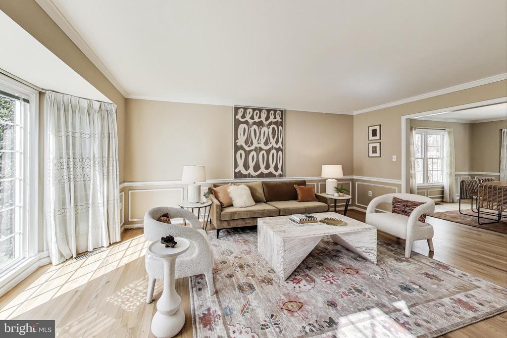 5 ARGOSY COURT