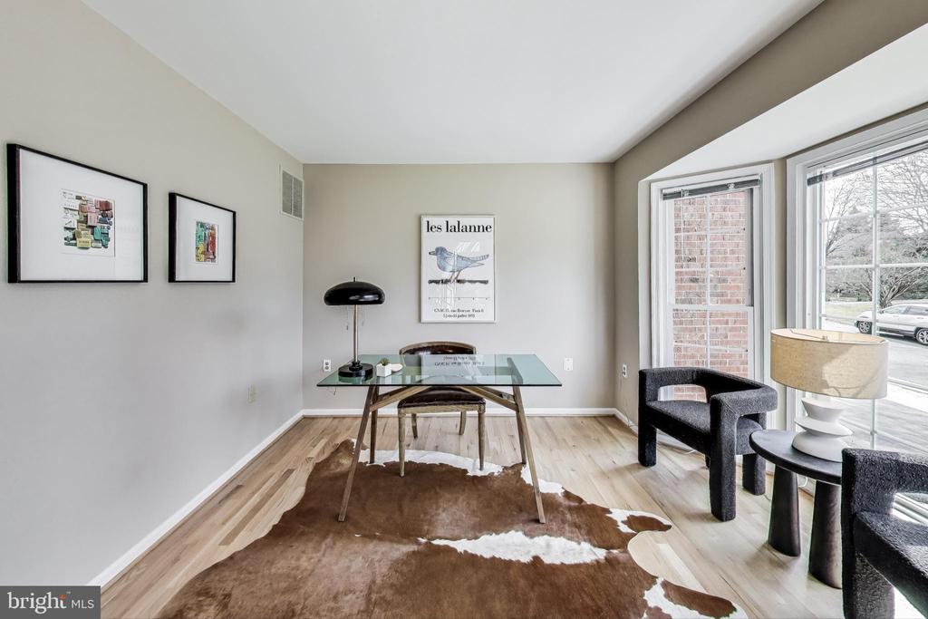 5 ARGOSY COURT