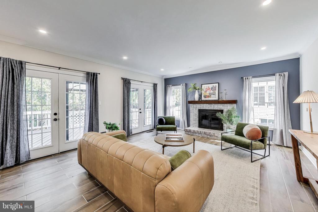 5 ARGOSY COURT
