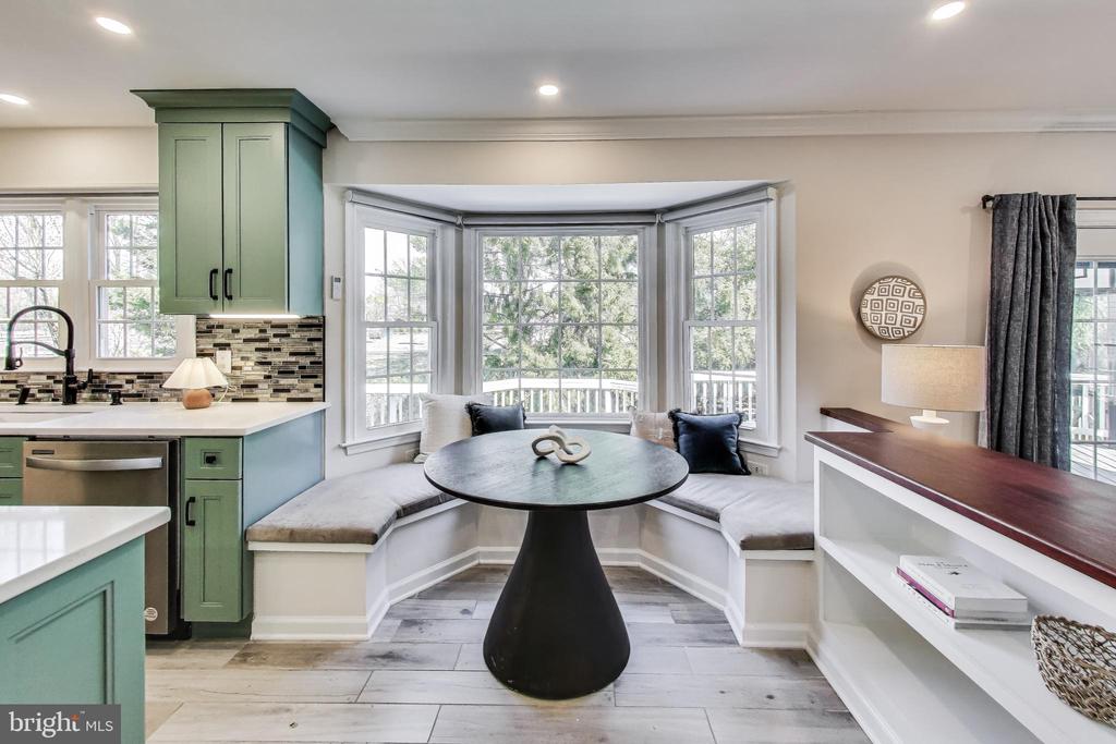 5 ARGOSY COURT