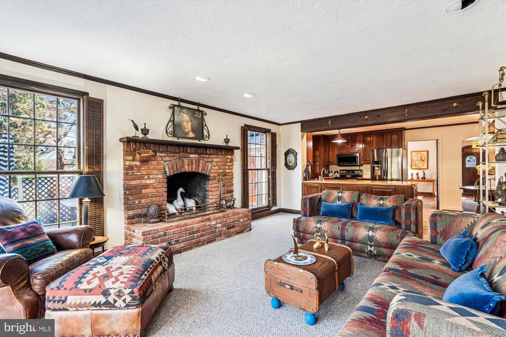 10545 SWEETBRIAR PARKWAY