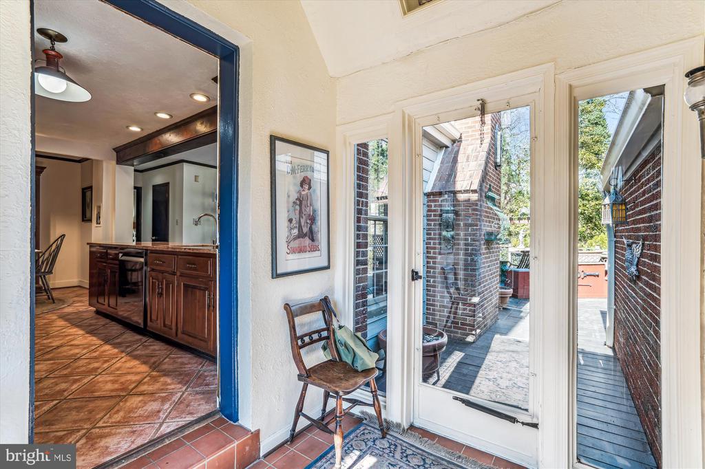 10545 SWEETBRIAR PARKWAY
