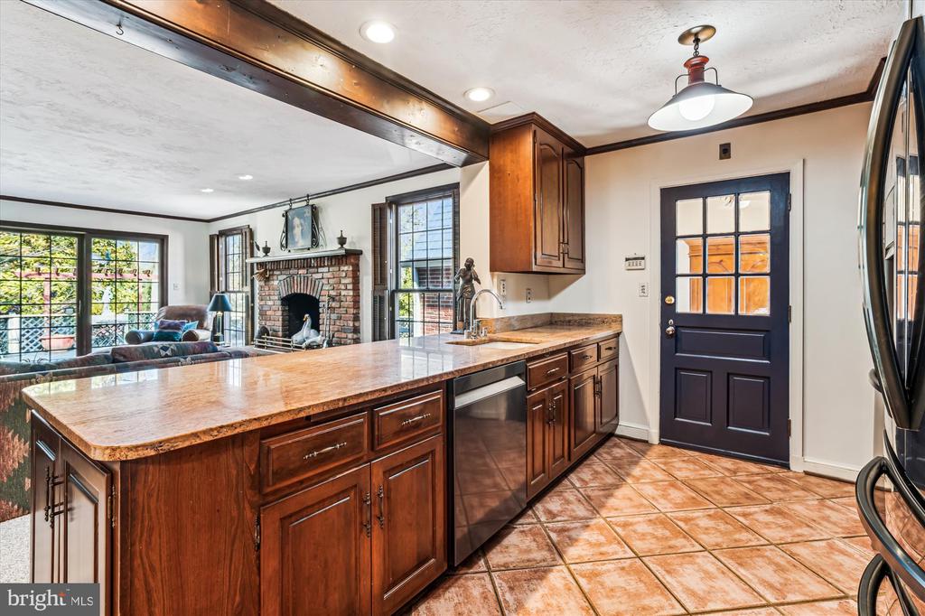 10545 SWEETBRIAR PARKWAY