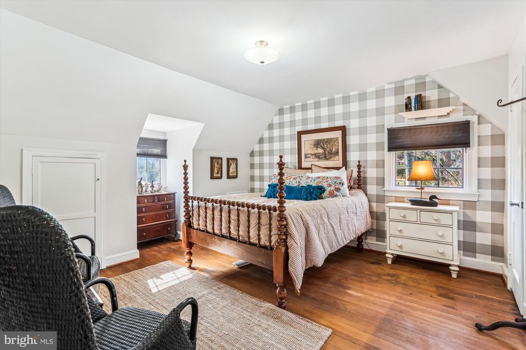 10545 SWEETBRIAR PARKWAY