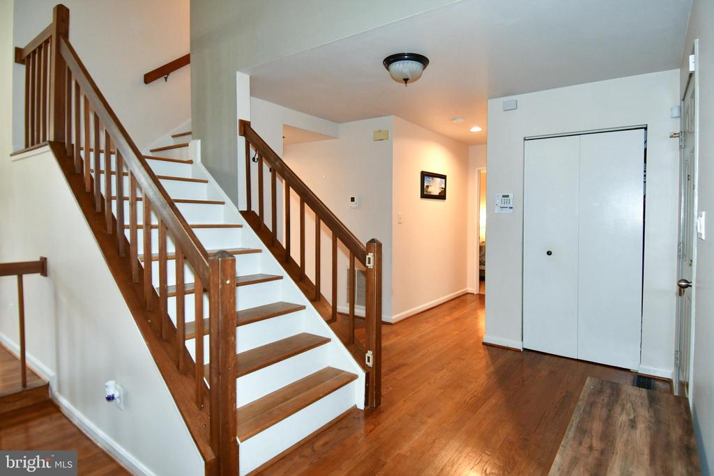 20712 ASPENWOOD LANE