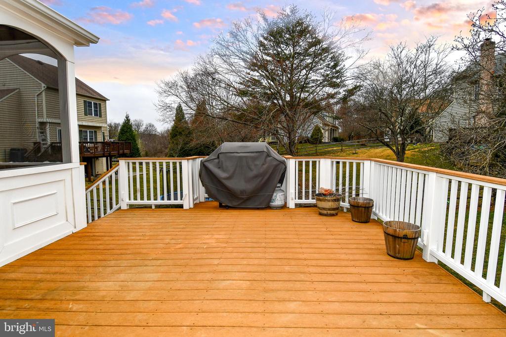 20712 ASPENWOOD LANE