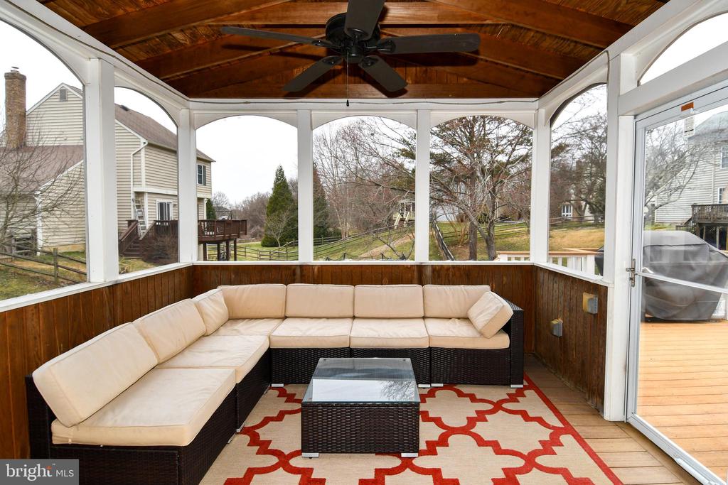 20712 ASPENWOOD LANE