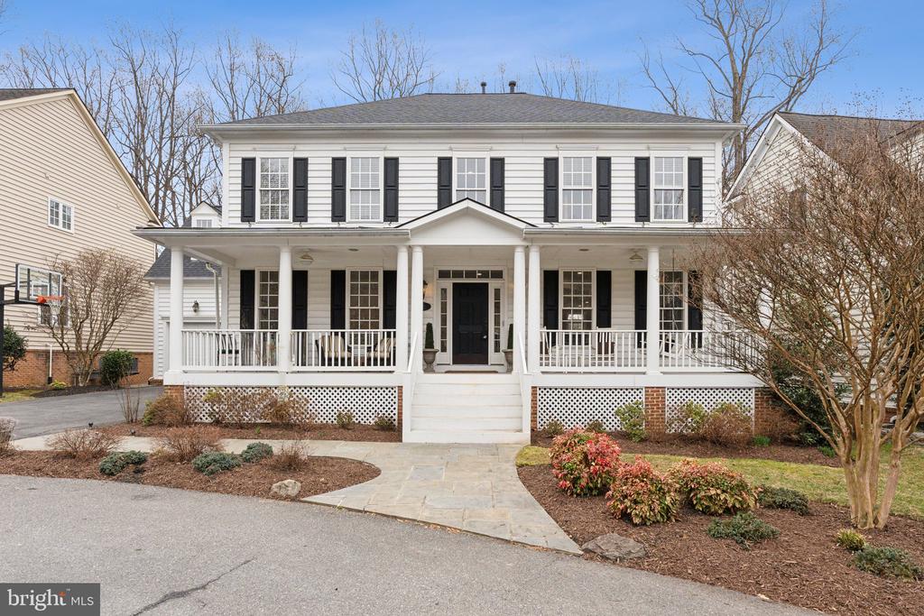 866 STILL CREEK LANE