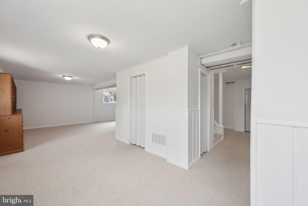 4110 MITSCHER COURT