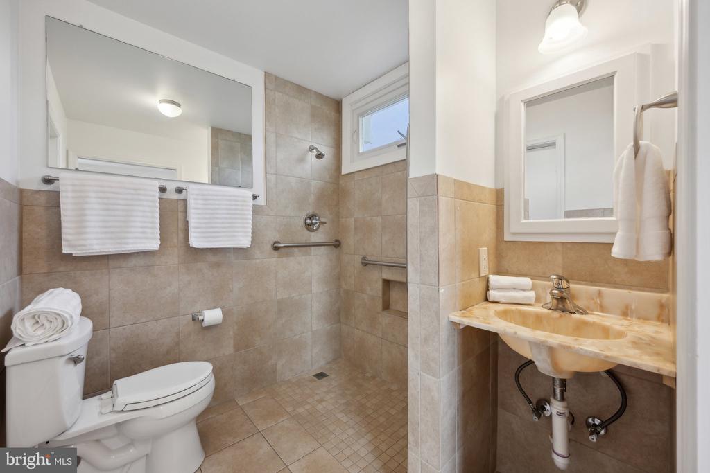 4110 MITSCHER COURT