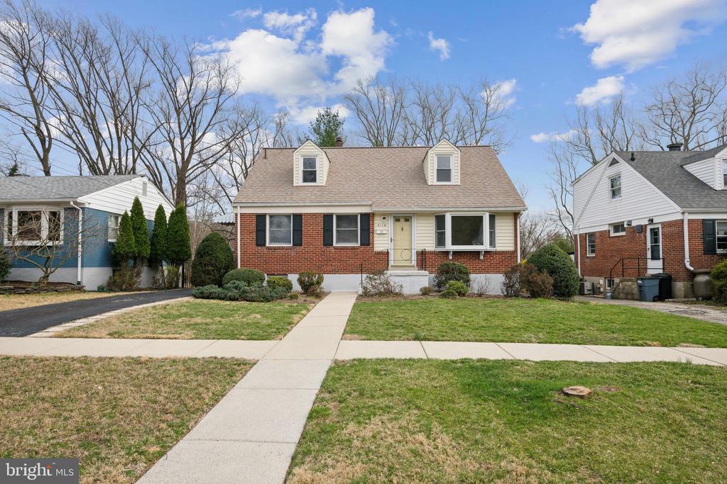 4110 MITSCHER COURT