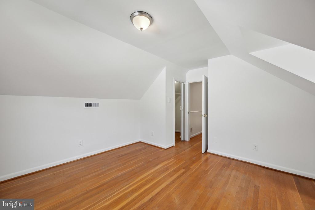 4110 MITSCHER COURT