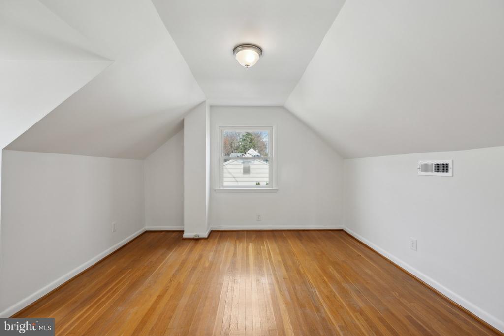 4110 MITSCHER COURT