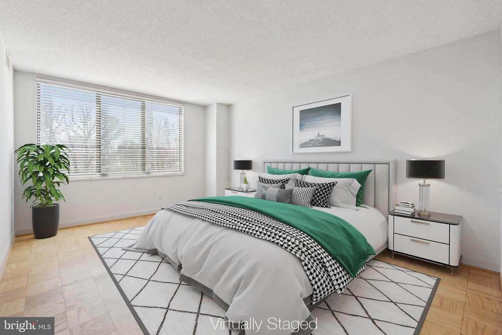 5225 POOKS HILL ROAD Unit: 722S
