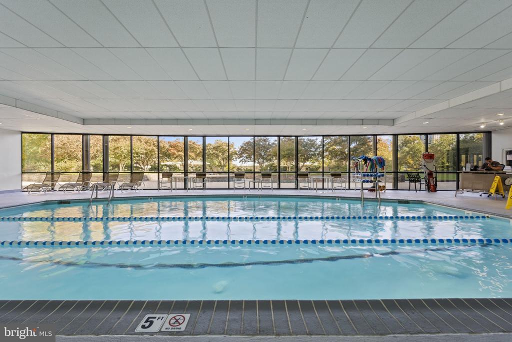 5225 POOKS HILL ROAD Unit: 722S