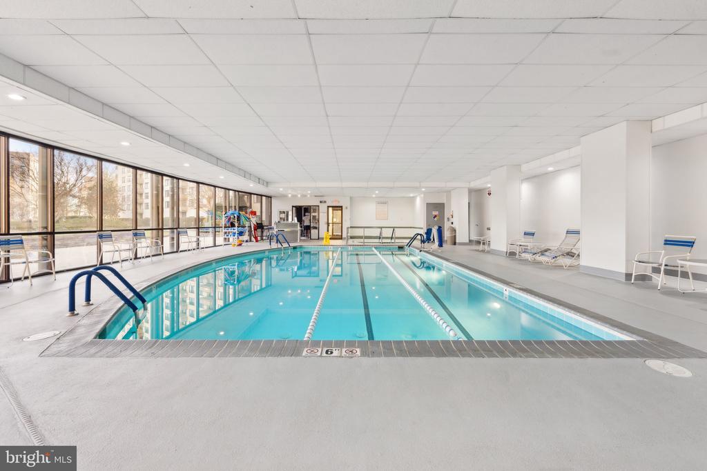 5225 POOKS HILL ROAD Unit: 722S
