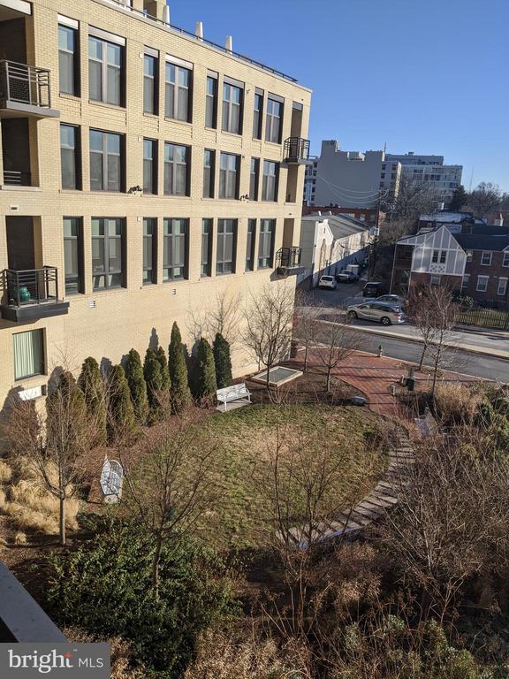 7111 WOODMONT AVENUE Unit: 811
