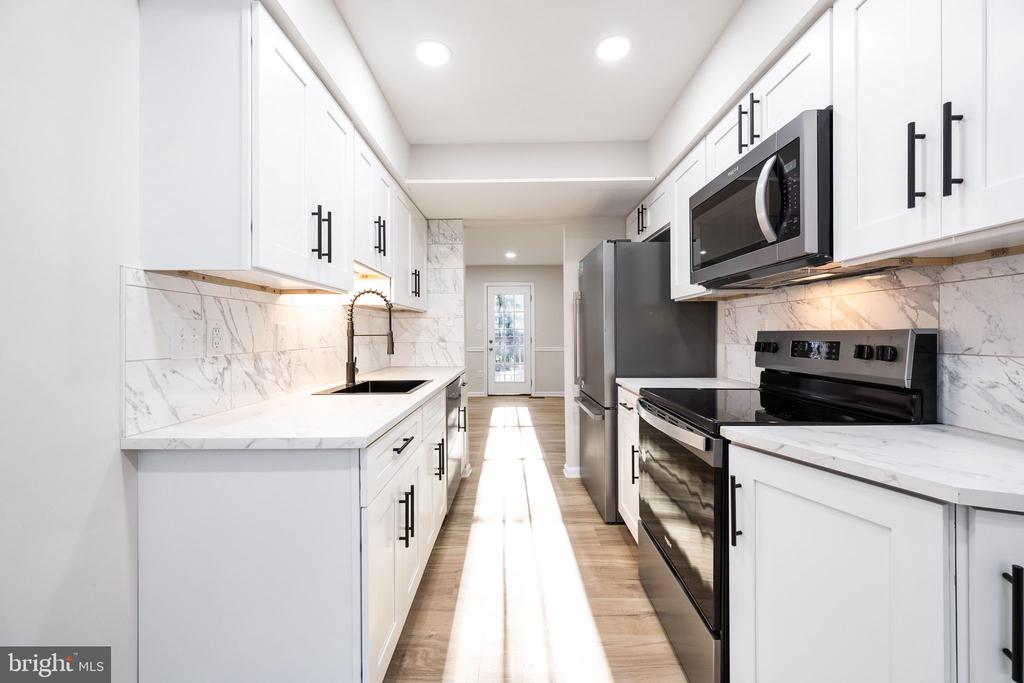 14664 KEENELAND CIR