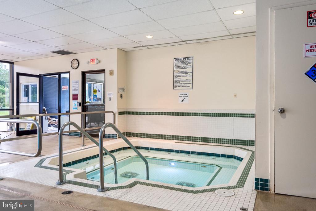 5225 POOKS HILL ROAD Unit: 405S