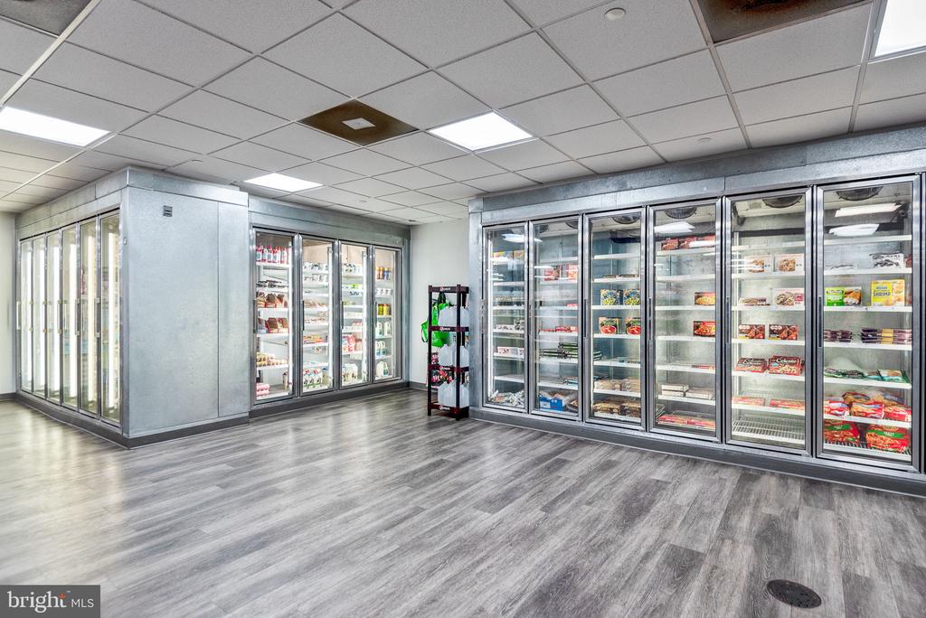 5225 POOKS HILL ROAD Unit: 405S
