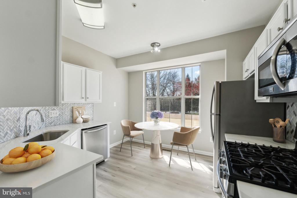 9411 ROYAL BONNET TERRACE