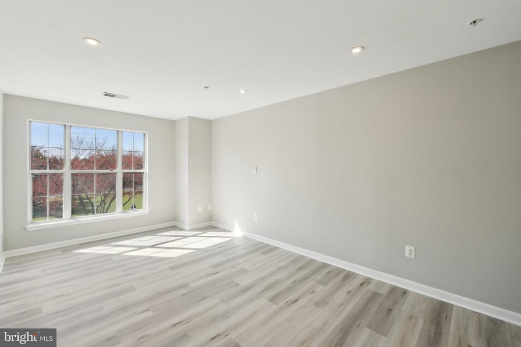 9411 ROYAL BONNET TERRACE