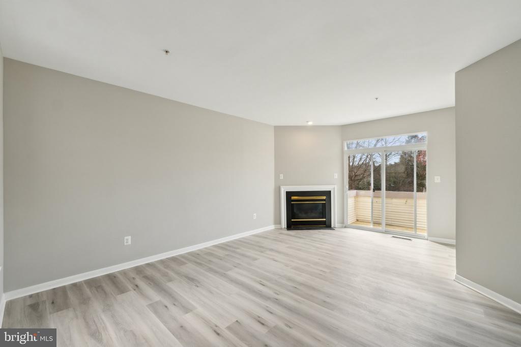 9411 ROYAL BONNET TERRACE