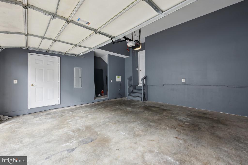 228 N SUMMIT AVENUE Unit: 27-228