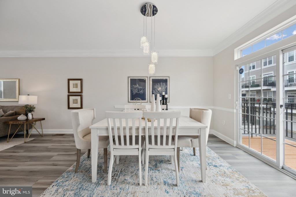 228 N SUMMIT AVENUE Unit: 27-228