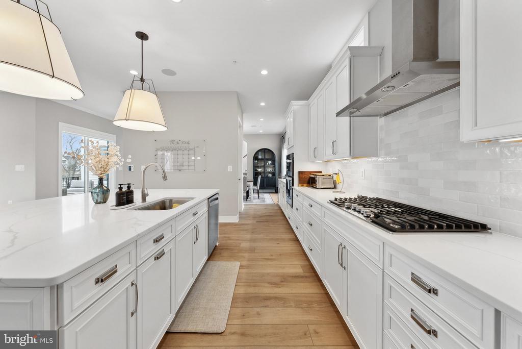13910 SCOUT LANE
