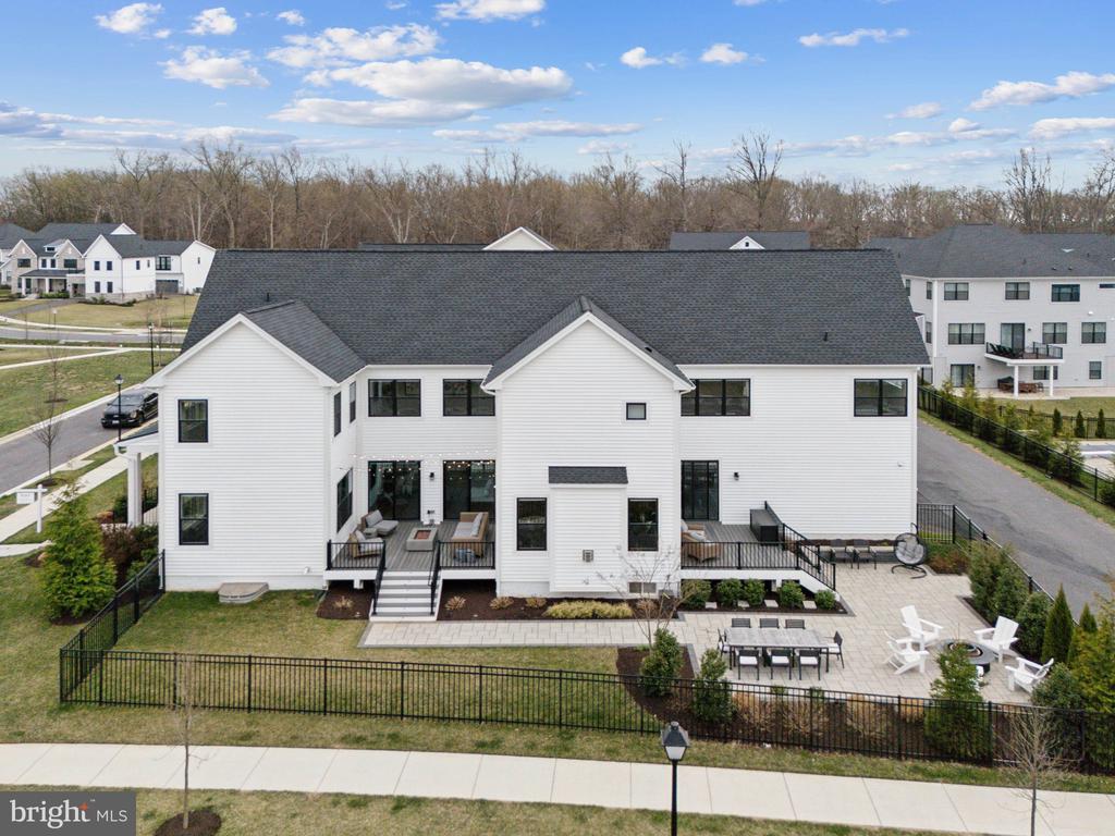 13910 SCOUT LANE