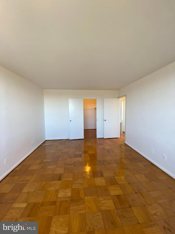 5101 RIVER ROAD Unit: 1417