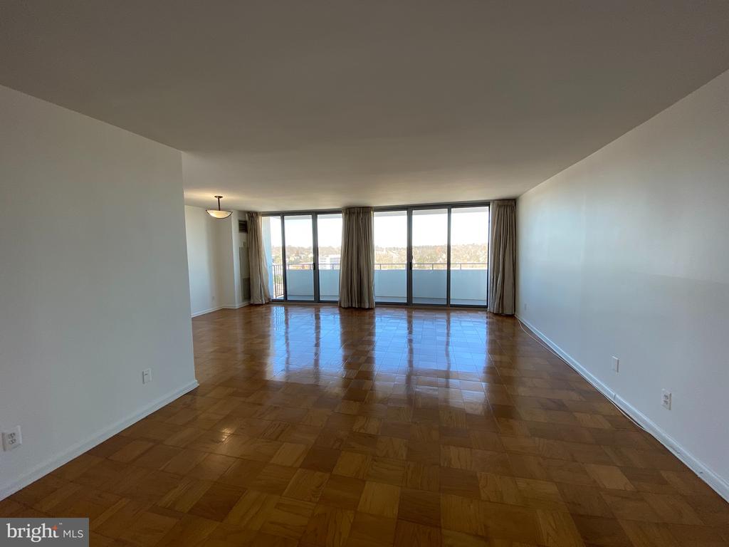5101 RIVER ROAD Unit: 1417